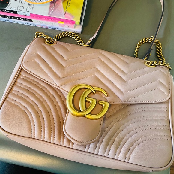 Gucci Handbags - Gucci Medium bag